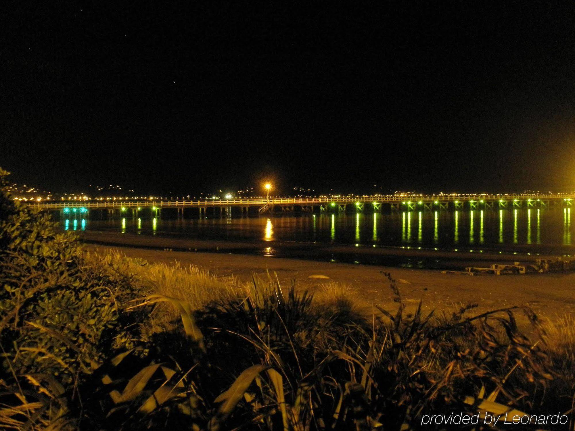 83 By The Sea Motor Lodge Lower Hutt Buitenkant foto